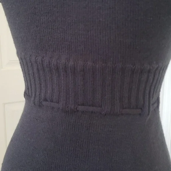 Vintage Y2K Knit Dress with Pockets - Picture 11 of 14